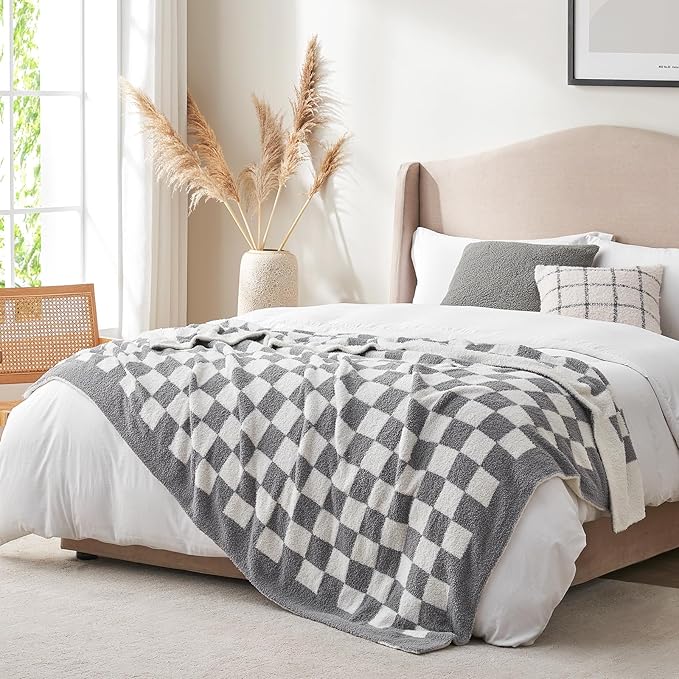 Snuggle Sac Checkered Bedding Blanket Twin Size 60x80, Super Soft, Cozy Warm Knit Blankets, Reversible Breathable Lightweight Fluffy Throws for Sofa, Bed, Checkered Grey, 60x80 Inches