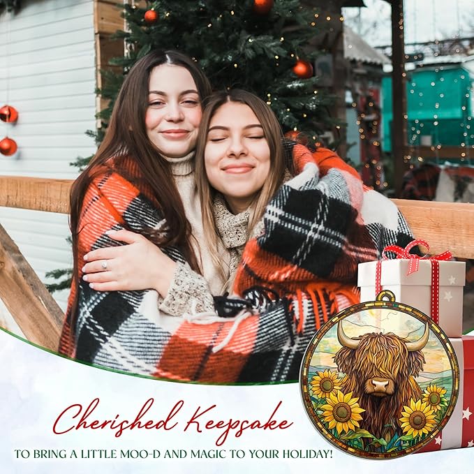 GEEMBI Christmas Highland Cow Gifts for Women Men - Suncatcher Ornaments for Tree 2025 - Highland Cow Ornaments for Christmas Tree, Animal Lover Gifts for Mom Dad, Farmhouse Decor Xmas Decorations