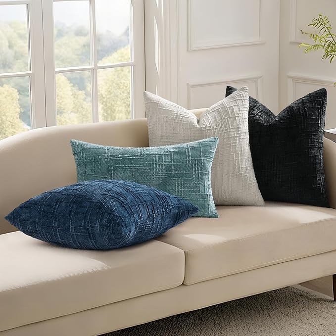 decorUhome Light Grey Chenille Throw Pillow Covers 22x22 Set of 2 Thick Textured Slubby Couch Pillow Covers Farmhouse Accent Modern Neutral Decorative Pillow Cases for Bed Sofa Living Room