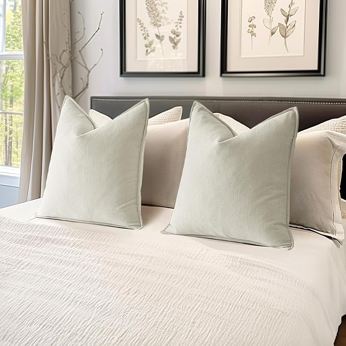MIULEE Pack of 2 Christmas Cream Decorative Pillow Covers 18x18 Inch Soft Chenille Luxurious Couch Throw Pillows Farmhouse Cushion Covers with Elegant Design for Sofa Bedroom Living Room Home Decor