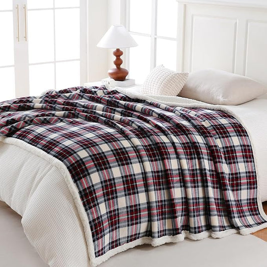 PU MEI Sherpa Fleece Throw Blanket 60" x 80" Reversible Plush Fluffy Large Big Blanket Lattice Flannel Blankets for All Season Use, White Check
