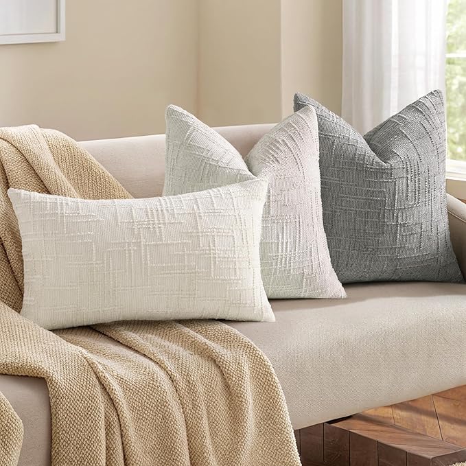 decorUhome Light Grey Chenille Throw Pillow Covers 22x22 Set of 2 Thick Textured Slubby Couch Pillow Covers Farmhouse Accent Modern Neutral Decorative Pillow Cases for Bed Sofa Living Room