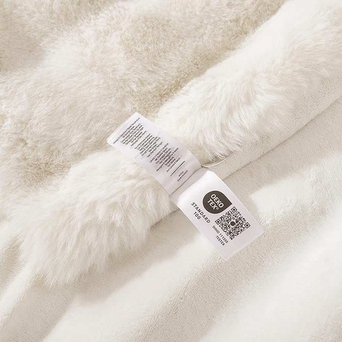 Amélie Home Faux Fur Throw Blanket for Couch, Ultra Soft Fuzzy Plush Bubble Throw for Sofa, Living Room & Home Decor, 50"x60", Cream White