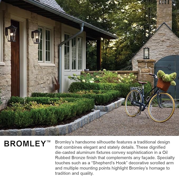 Hinkley Bromley Medium Wall Mount Lantern - Aluminum, 3-Light, Clear Glass - Museum Black Finish