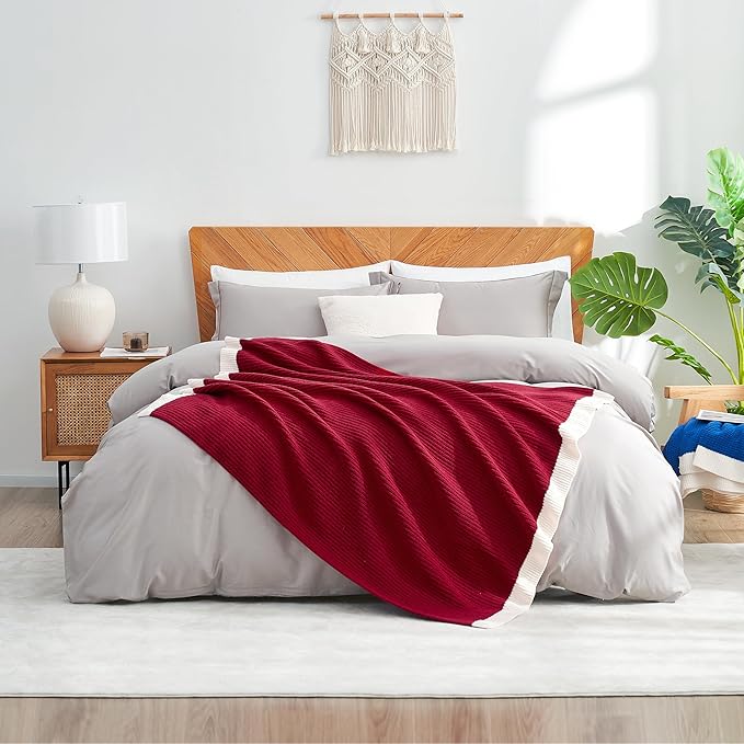 Amélie Home Chenille Waffle Throw Blanket for Couch, Soft Cozy Knit Blanket Warm Decorative Throw for Sofa, 50"x60", Christmas Red