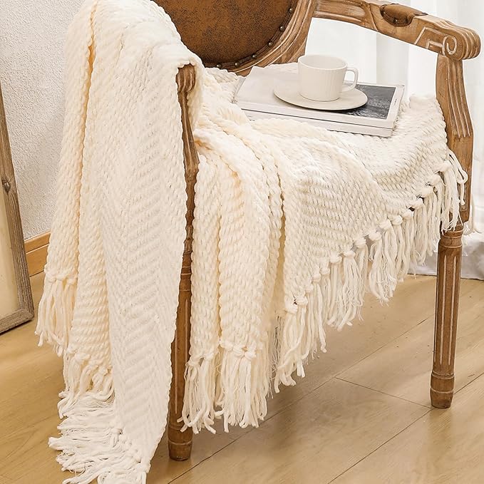 Chunky Knit Throw Blanket 51x67 inch Soft Warm Throw Blanket with Tassels for Couch Sofa Living Room Decor, Home Decors