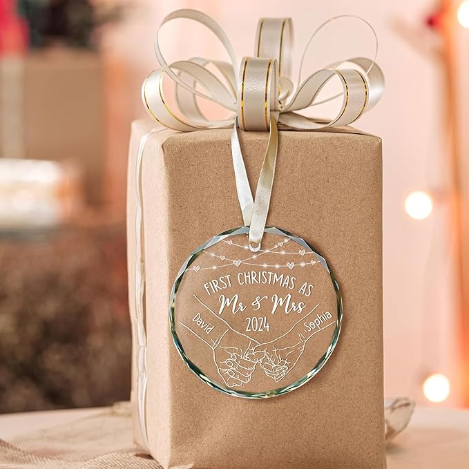 Personalized Mr and Mrs Ornament 2025 – Our First Christmas Married Gift for Couples – Wedding Keepsake – Personalized Names – Clear Glass Ornament for Newlyweds