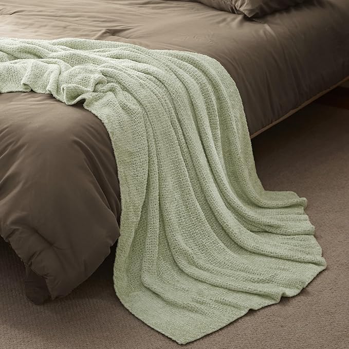 SLEEP ZONE Throw Blanket for Couch -Green Throw Blankets for Bed and Living Room Sofa Chair Home Decoration, Warm Cozy Jersey Knit Blanket (60x80in, Light Green)