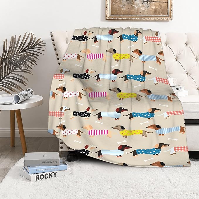 Dachshund Blanket is Super Soft and Warm, I Love Dachshunds Soft Flannel Throw Cozy Wiener Dog Blankets The Lightweight Flannel Blanket is for All-Season Use 80"x60"for Adult