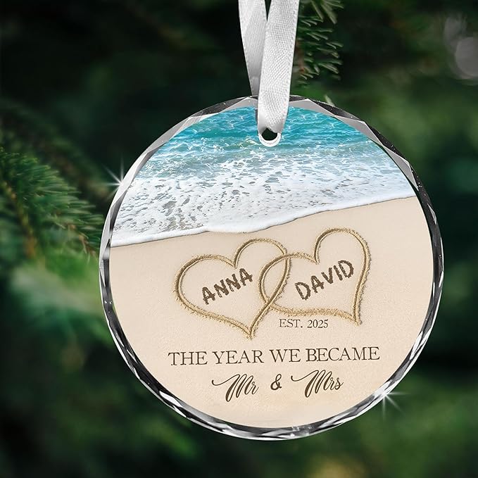 Personalized Wedding Ornament 2025 The Year We Became Mr and Mrs Gift for Newlyweds Beach Sunset Custom Name Crystal Christmas Ornament First Married Christmas Keepsake