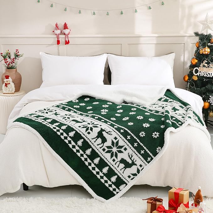 SOCHOW Christmas Holiday Jacquard Sherpa Fleece Throw Blanket, Fuzzy Warm Super Soft Reversible Plush Blanket for Bed, Sofa and Couch, 50 x 60 inches, Green