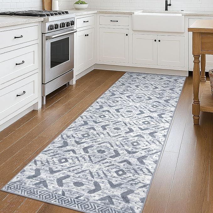 KILOCOCO Hallway Runner Rug 2.6'x8' Washable Printed Moroccan Runner Rugs Non Slip Entryway Rugs Soft Indoor Long Floor Rug for Bedroom Kitchen Living Room Geometric Boho Carpet Runners, Grey White
