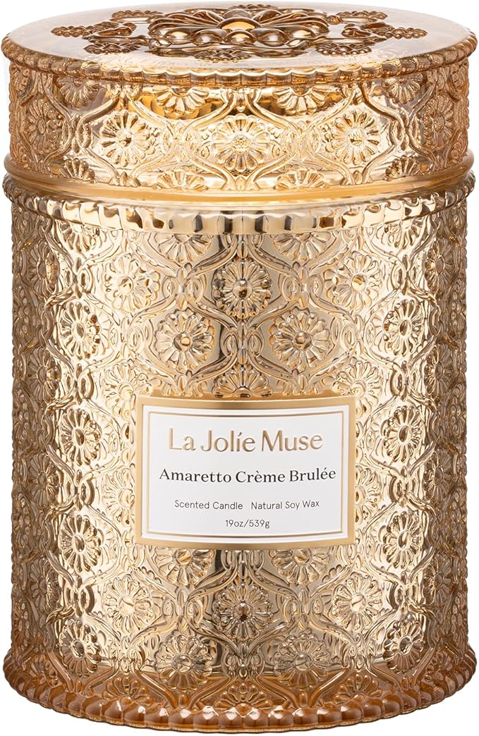 LA JOLIE MUSE Christmas Candle | Amaretto Crème Brûlée | Almond Liqueur, Dried Fruit & Caramel | 19 oz Wooden Wick | 90 Hours Clean Burn | Candle Gift for Christmas Holiday