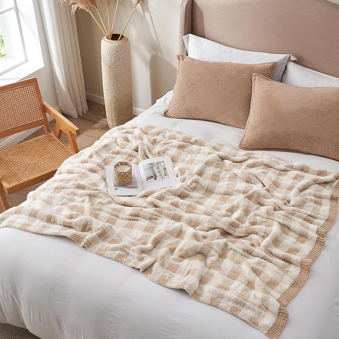 Snuggle Sac Buffalo Plaid Bedding Blanket Twin Size, Super Soft, Cozy Warm Knit Decorative Blankets, Reversible Plaid Fluffy Throws for Bed, Plaid Beige, 60x80 Inches