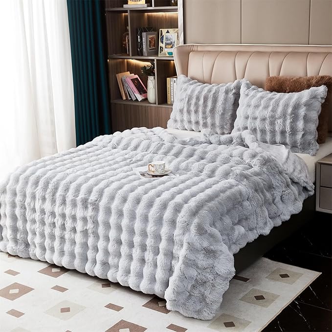 Soft Fluffy Blanket - Fuzzy Throw Blanket for Couch, Plush Rabbit Faux Fur Blanket, Cute Cozy Blankets for Women, Warm Thick Big Bubble Blankets for Bed Sofa Bedroom Living Room - 71" x 90"