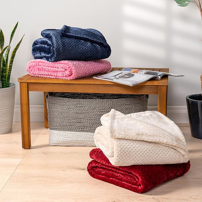 PAVILIA Navy Blue Throw Blanket for Couch Bed, Soft Fleece Throws for Sofa Chair, Fuzzy Waffle Textured Blanket, Cozy Warm Lightweight All Season Blanket Throw, 50x60