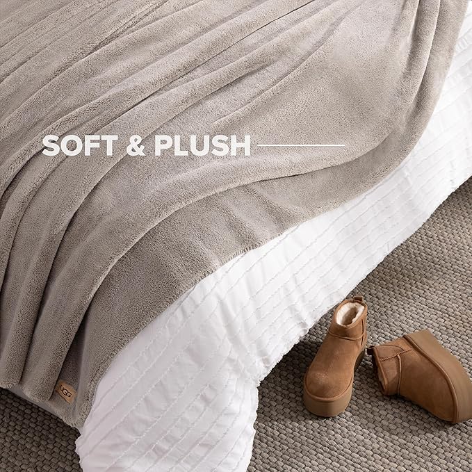 UGG Plush Cal King/King Blanket for Bed, Fleece Cozy Soft Blanket, Luxury Warm Extra Large Throw for Couch, Washable Hypoallergenic Bedding Essentials, 110" x 90", Seal Grey (Whitecap)