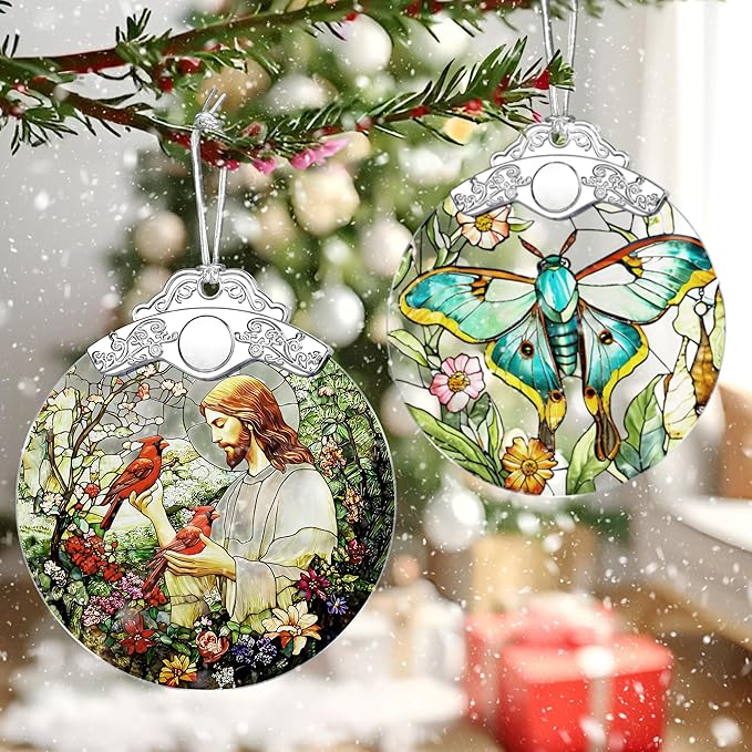 Jesus with Cardinals Ornament – Christmas Ornament & Religious Christmas Decor; Jesus Christ Decoration (Holiday Present, Bauble Present, Memorial Gifts, Gift Idea, Gift Exchange) | Heirloom Keepsake