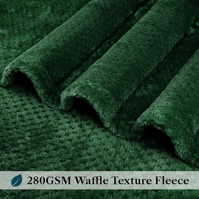 PAVILIA Emerald Green Throw Blanket for Couch, Twin Bed, Soft Fleece Throws for Sofa Chair, Fuzzy Waffle Textured Blanket, Cozy Warm Lightweight All Season Blanket Throw, 60x80