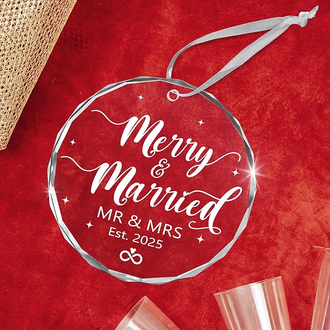 Christmas Wedding Gifts for Couples - Mr & Mrs Glass Christmas Ornaments 2025 for Tree Decorations - Anniversary Wedding Gifts for Newlyweds, Just Married Ornament, Couples Gift Ideas