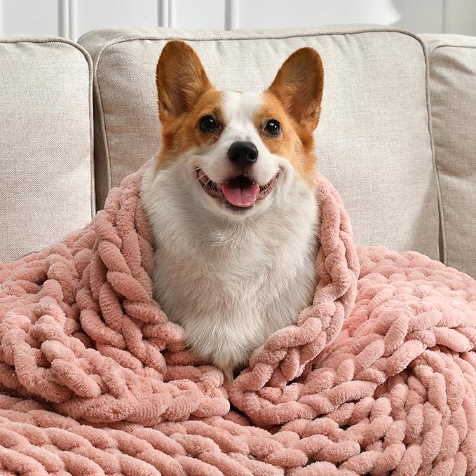 Soft Chunky Knit Blanket, 40X50 Inch Handmade Thick Chenille Yarn Throw Without Shedding & Raveling, Aesthetic & Cozy Home Decor with Couch Sofa Bed, Gift Pack, Pale Pink