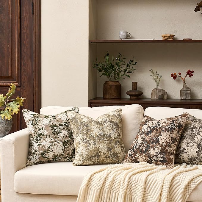 Yangest Neutral Floral Pillow Cover 12 x 20 Inches, Vintage Chenille Rectangle Throw Pillow Cover Soft Decorative Farmhouse Accent Couch Pillow Cover for Living Room Bedroom, Grey