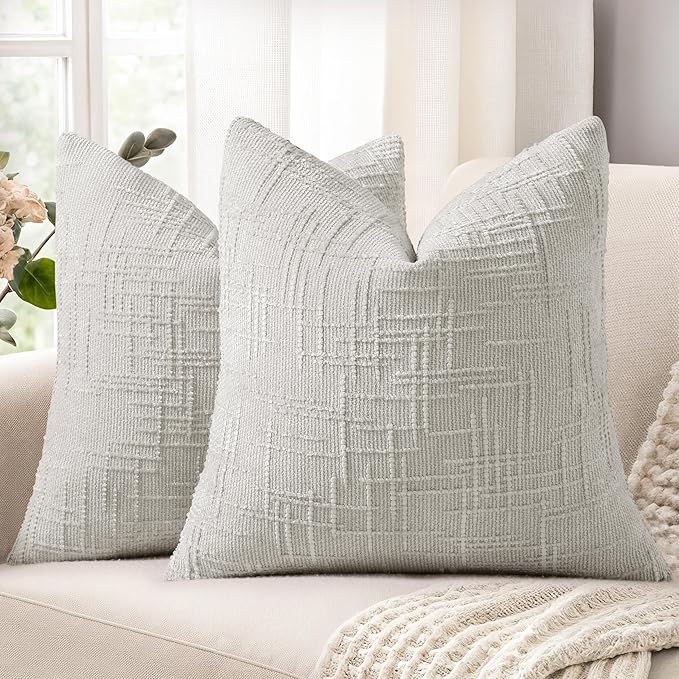 decorUhome Light Grey Chenille Throw Pillow Covers 22x22 Set of 2 Thick Textured Slubby Couch Pillow Covers Farmhouse Accent Modern Neutral Decorative Pillow Cases for Bed Sofa Living Room