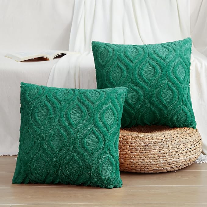 decorUhome Christmas Throw Pillow Covers 20x20 Inch Set of 2, Soft Plush Faux Wool Green Solid Couch Pillow Covers, Accent Farmhouse Neutral Square Pillow Cases for Sofa Bed Living Room