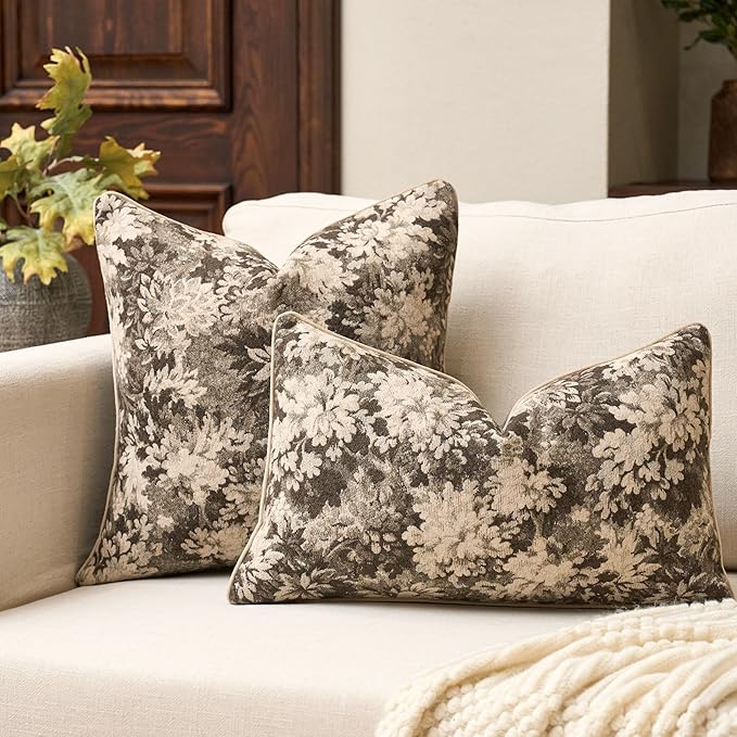 Yangest Neutral Floral Pillow Cover 18 x18 Inches, Vintage Chenille Square Throw Pillow Cover Soft Decorative Farmhouse Accent Couch Pillow Cover for Living Room Bedroom, Grey
