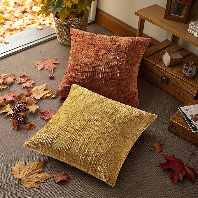 decorUhome Fall Rust Chenille Throw Pillow Covers 20x20 Set of 2 Thick Textured Slubby Couch Pillow Covers Farmhouse Accent Modern Neutral Decorative Pillow Cases for Bed Sofa Living Room