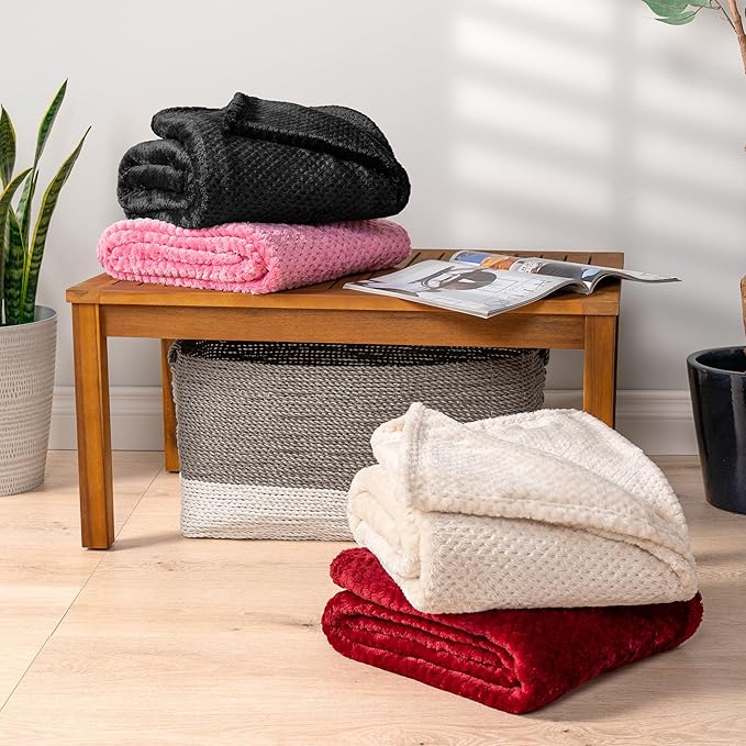 PAVILIA Black Throw Blanket for Couch Bed, Soft Fleece Throws for Sofa Chair, Fuzzy Waffle Textured Blanket, Cozy Warm Lightweight All Season Blanket Throw, 50x60