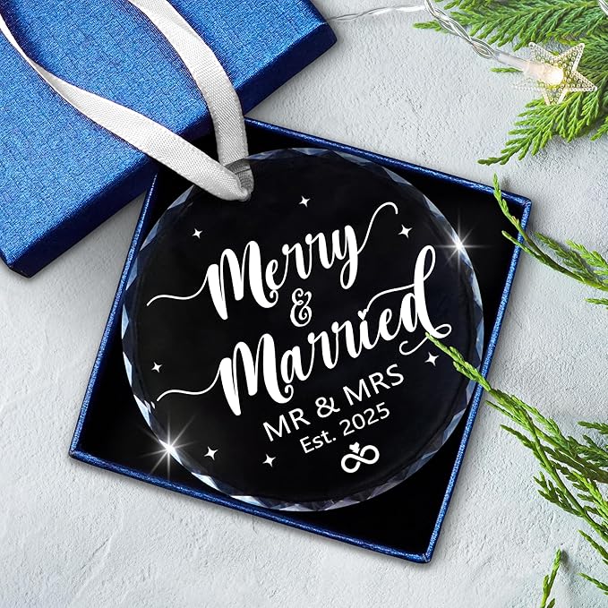 Christmas Wedding Gifts for Couples - Mr & Mrs Glass Christmas Ornaments 2025 for Tree Decorations - Anniversary Wedding Gifts for Newlyweds, Just Married Ornament, Couples Gift Ideas