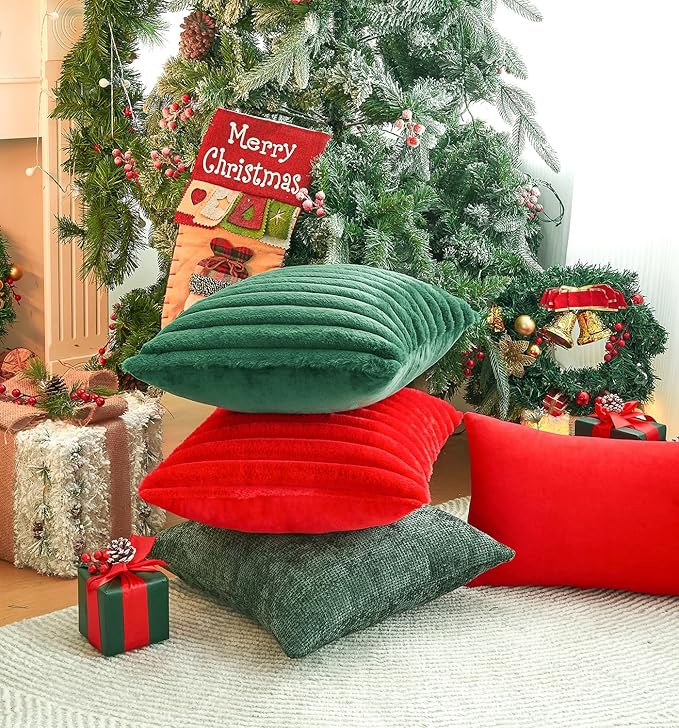 Pack of 2 Christmas Green Pillow Covers 20x20 Inch Decorative Throw Pillow Cover, Velvet Emerald Pillowcases for Couch Sofa Bed, Home Boho Decor, Modern Soft Cushion Covers