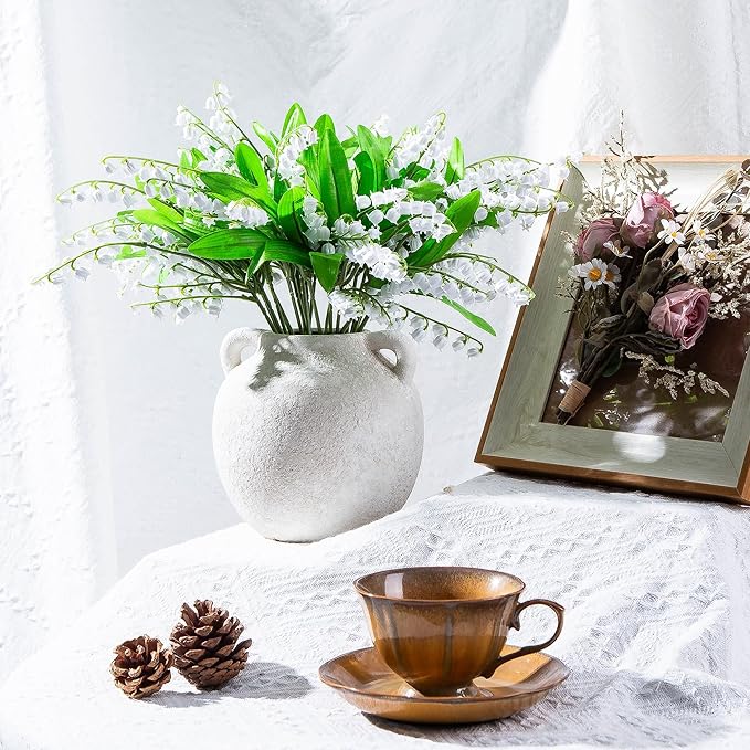 White Ceramic Vase - Short Vases with Hadle - 6 Inch Small Christmas Rustic Decorative Vase Flower, Vintage Terracotta Vase for Home Decor Living Room Shelf Decor Table, Lyeec