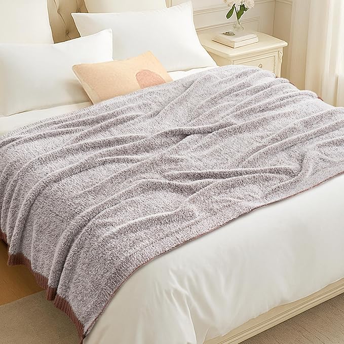 Amélie Home Knit Throw Blanket for Couch, Super Soft Fuzzy Blanket for Sofa, Luxury Cozy Fluffy Throw for Room Decor, 50" x 60", Heather Brown