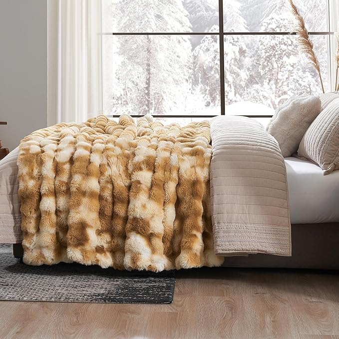 Amélie Home Faux Fur Throw Blanket, Ultra Soft Fuzzy Plush Bubble Blanket for Couch, Bed & Living Room, 60"x80", Tie-dye Khaki