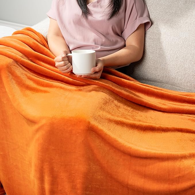 PAVILIA Orange Fleece Throw Blanket for Couch Twin Size, Peach Coral Super Soft Fall Flannel Throw for Sofa, Luxury Plush Microfiber Blanket Twin Bed, Home Decorative Velvet Gift Blanket, 60x80