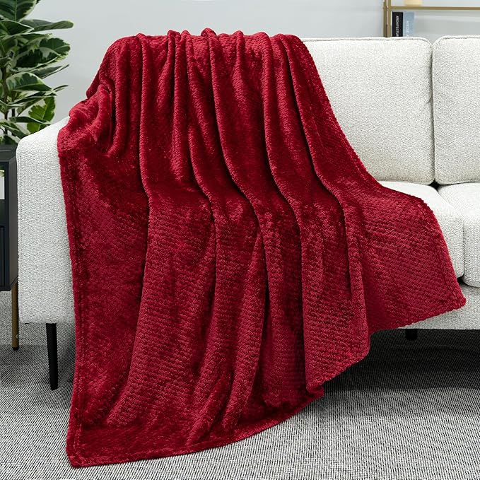 PAVILIA Maroon Red Throw Blanket for Couch, Twin Bed, Soft Fleece Throws for Sofa Chair, Fuzzy Waffle Textured Blanket, Cozy Warm Lightweight All Season Blanket Throw, 60x80
